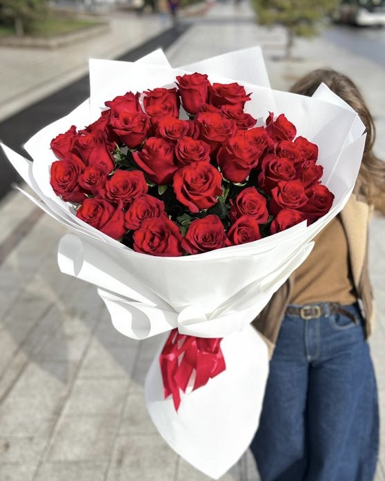 Букет из 35 голландских роз (100см)