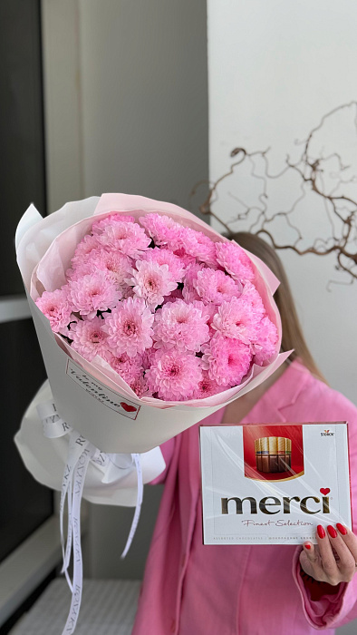 Комбо из 5 хризантем и Merci 