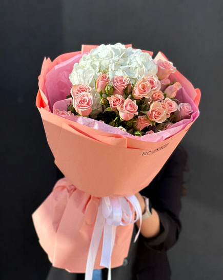 Букет-комплимент “PINK” с доставкой по Астане