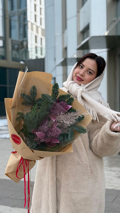 Зимняя охапка со скимией - купить в Астане с доставкой